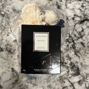 Van Cleef & Arpels Rose Rouge Scented Candle - Black and White